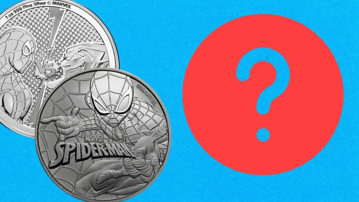 Moneda de plata con relieve alto de Spider-Man en pose dinámica sobre un fondo de telaraña y la marca Marvel