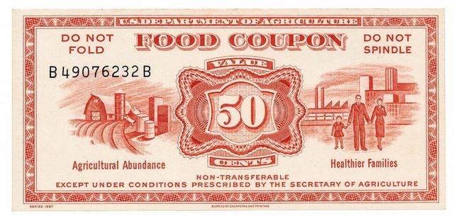 Cupón de alimentos USDA de cincuenta centavos, Serie 1967, anverso con Agricultural Abundance y Healthier Families